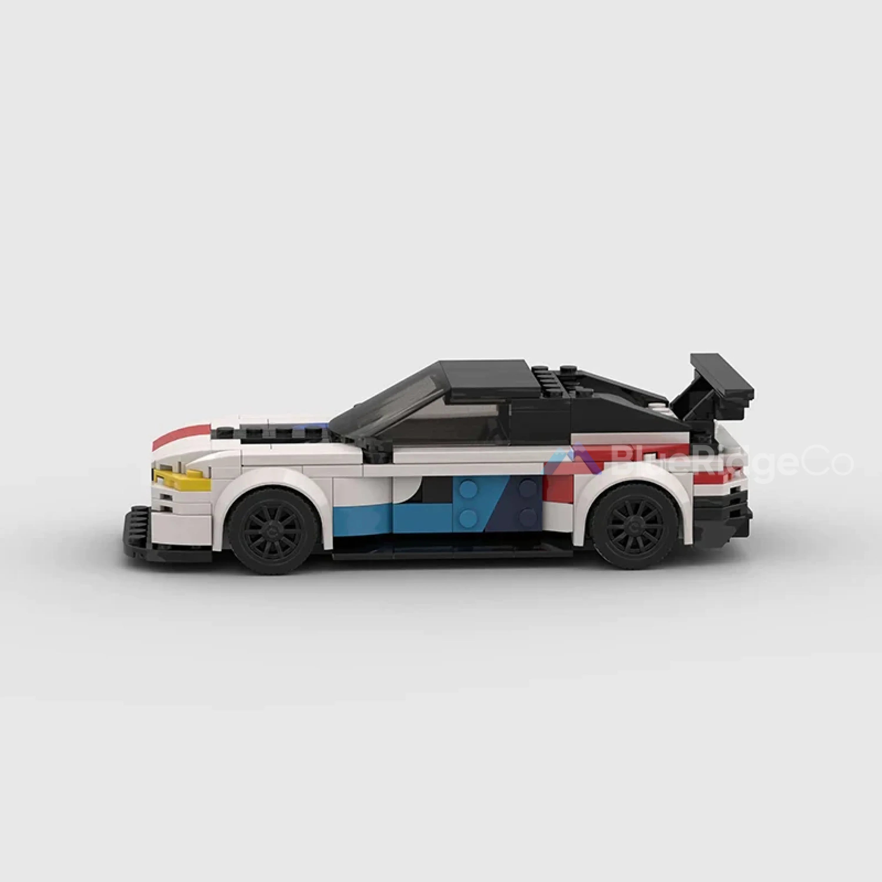 BMW M8 GTE - LEGO Compatible Building Blocks | BlueRidge Co.