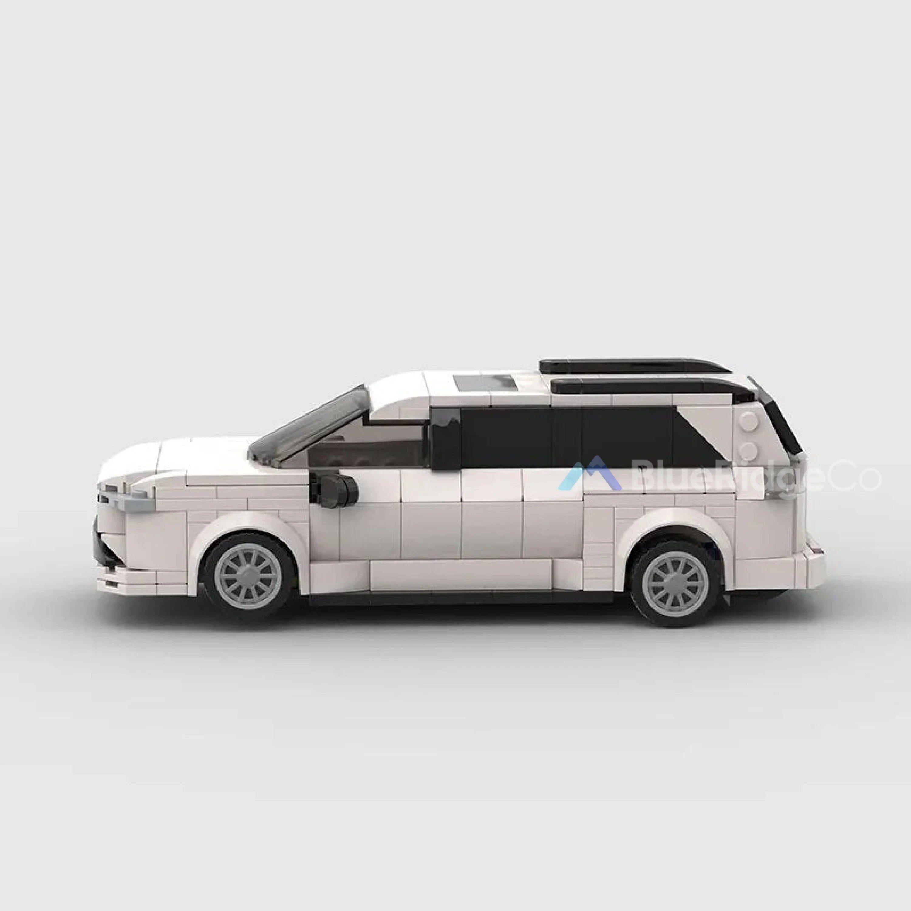 Toyota Sienna - LEGO Compatible Building Blocks | BlueRidge Co.